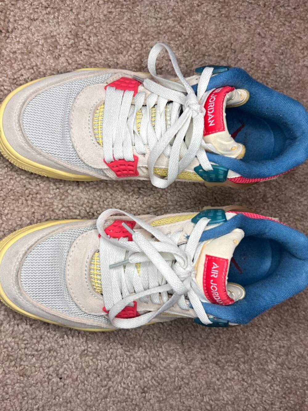 Jordan 4 Retro SP “Union – Guava Ice” Size 8.5W or 7M good condition